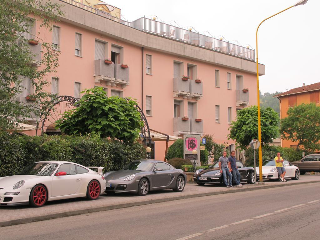 Hotel Sporting Tabiano Terme ภายนอก รูปภาพ