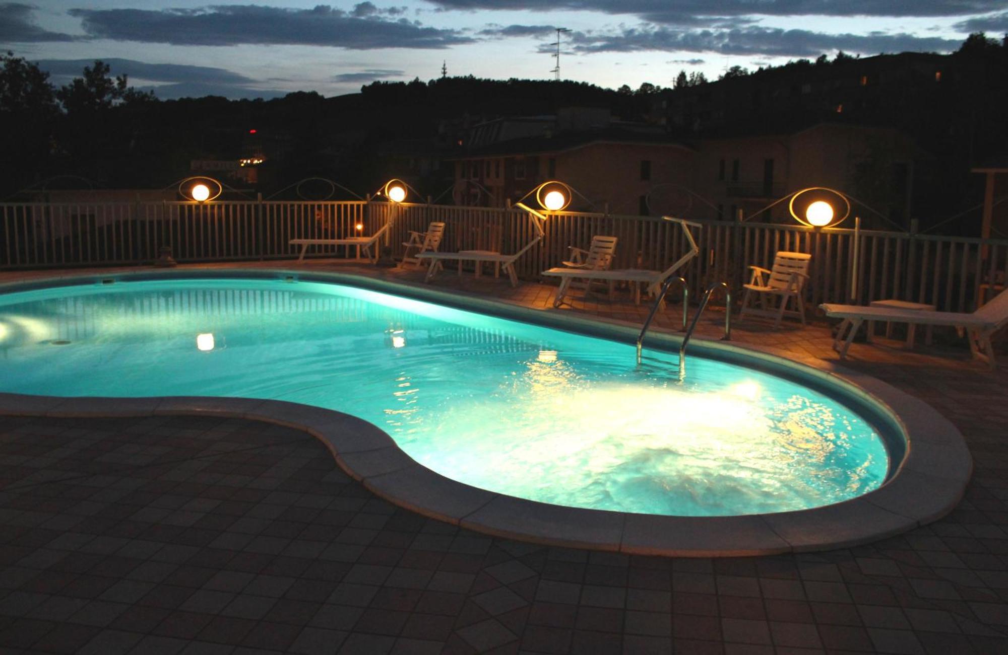 Hotel Sporting Tabiano Terme ภายนอก รูปภาพ