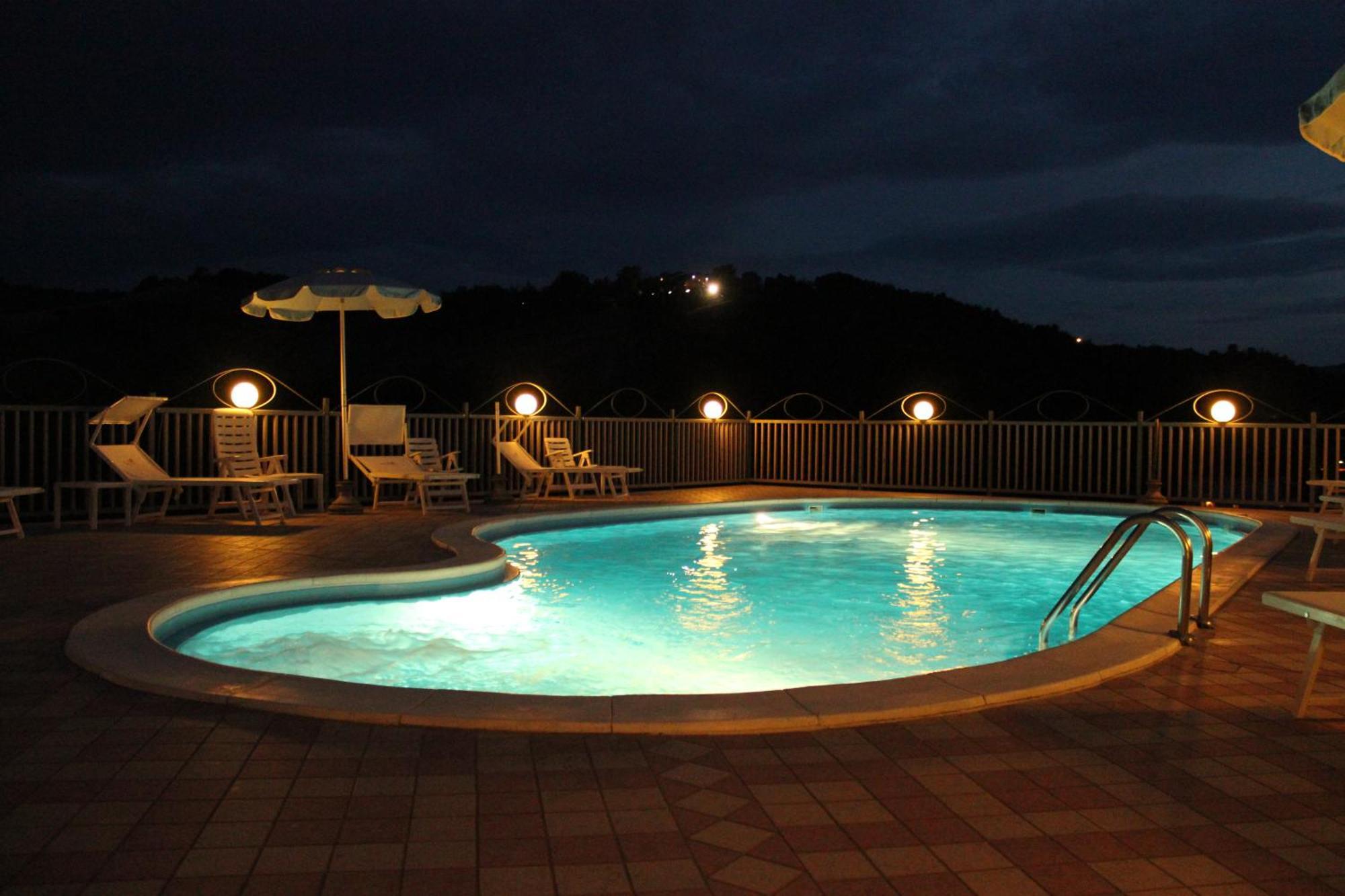 Hotel Sporting Tabiano Terme ภายนอก รูปภาพ