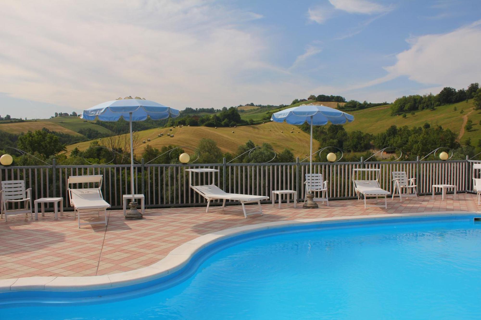 Hotel Sporting Tabiano Terme ภายนอก รูปภาพ