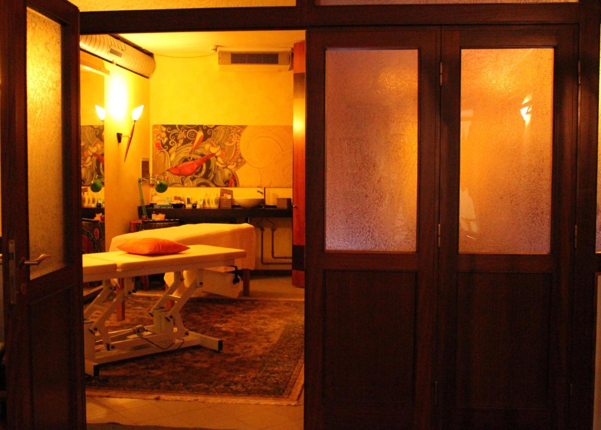 Hotel Sporting Tabiano Terme ภายนอก รูปภาพ