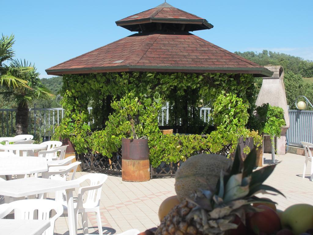 Hotel Sporting Tabiano Terme ภายนอก รูปภาพ