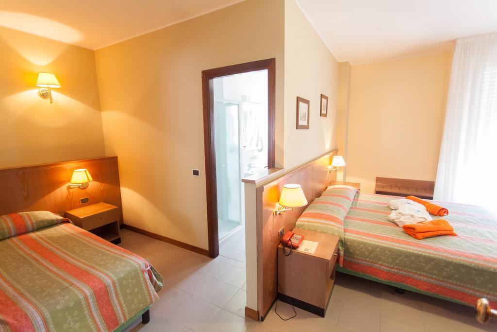 Hotel Sporting Tabiano Terme ภายนอก รูปภาพ